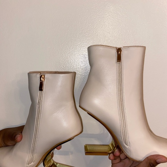 Azalea want Arianna smooth vegan leather wedge bootie in bone - Picture 3 of 9